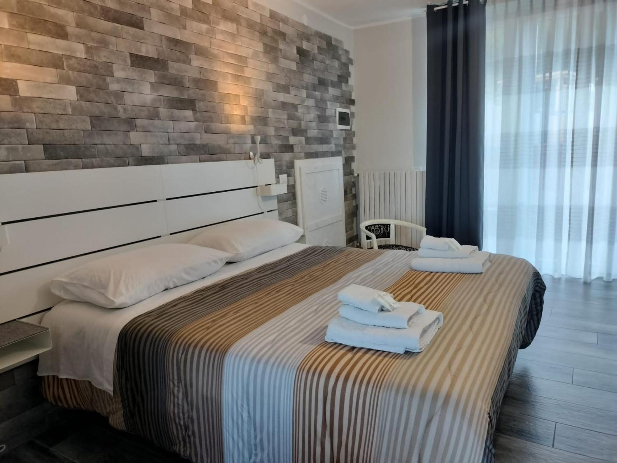 Apartamento La Casa Di Ali Torre Maggiore Exterior foto